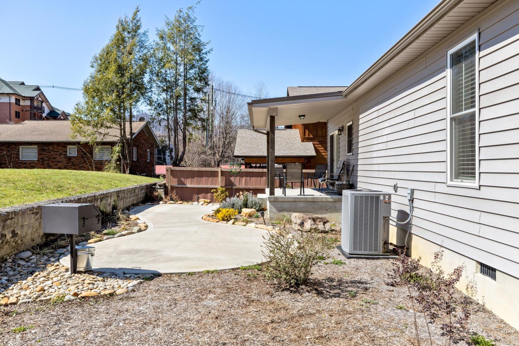 Bear Pass Is A 3 Bed 2 Bath Craftsman Style Home Located Within Walking Distance To Dt Gatlinburg Buitenkant foto